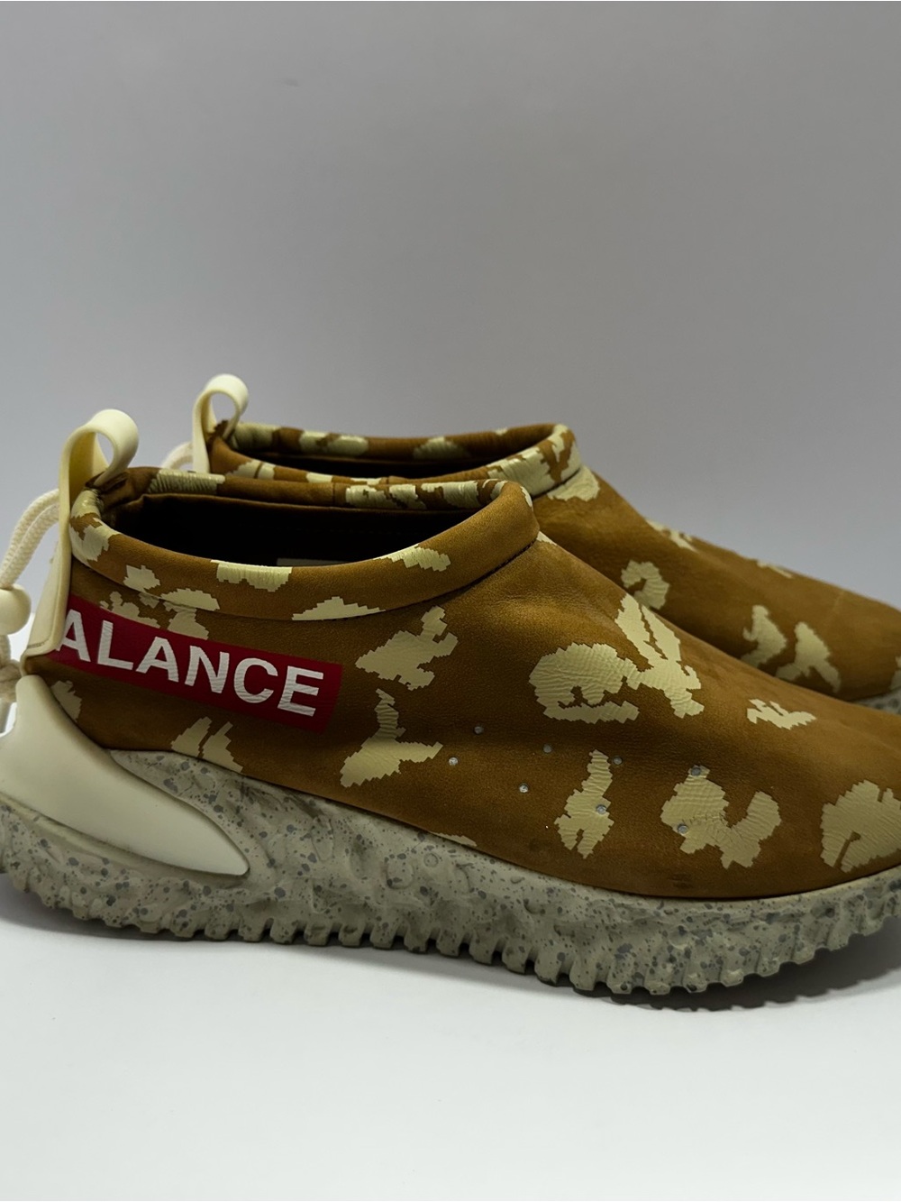 Nike Mov Flow x Undercover Men’s 8.5 shoes